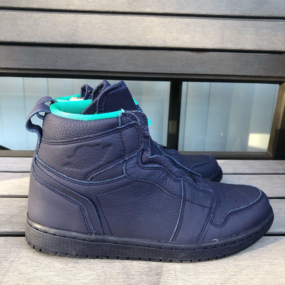 New NIKE Air Jordan 1 Size 9 Retro High Zip Shoes